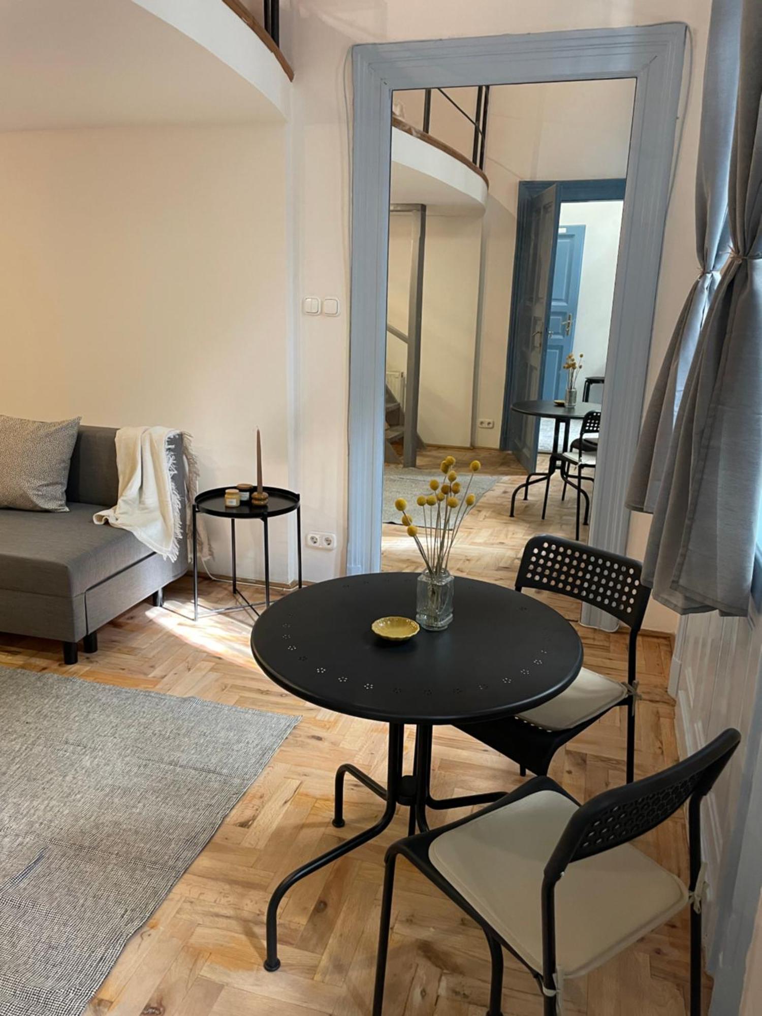 Blue Mirror Apartment Budapest Extérieur photo